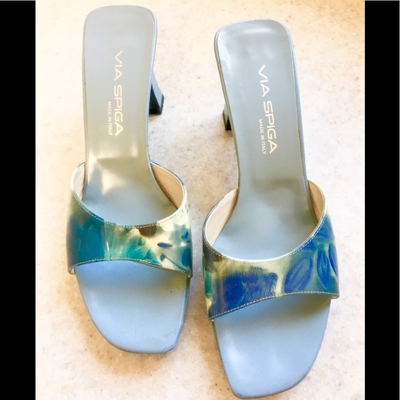 Gorgeous Via Spiga floral patent leather heels! - Picture 2 of 8